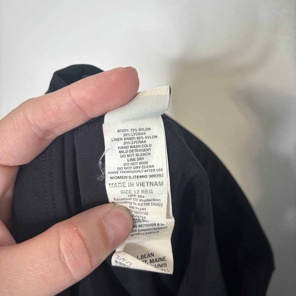 L.L. Bean Women's Shaping Swimwear, Swim Skirt Size 12 Reg Black UPF 50+ - Picture 7 of 7